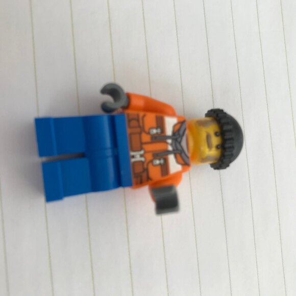 Minifigures LEGO Lot of 3 CITY/TOWN Excellent Condition Bonus Pieces FREE SHIP - Picture 7 of 11